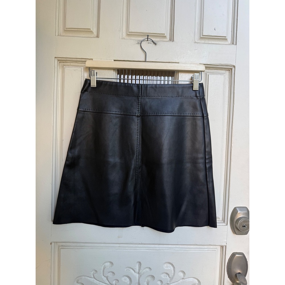 Max Studio Womens Black Faux Leather Seam Detail Mini Skirt Size Small NEW